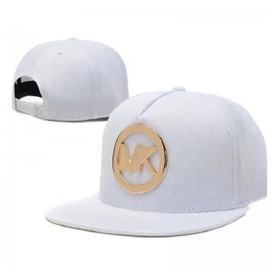 Tukkumyynti mukautettu kultametallilevy logo snapback caps hatut